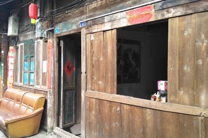 姊妹饭店(向阳路峨洪路店)