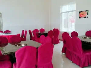 龙泉鳟鱼庄(富民店)