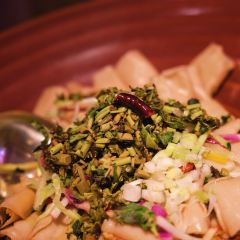 Xibeiyoumiancun (baiweinian) User Photo