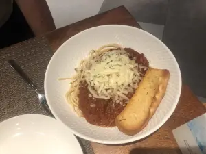 BAYA Resto Lounge