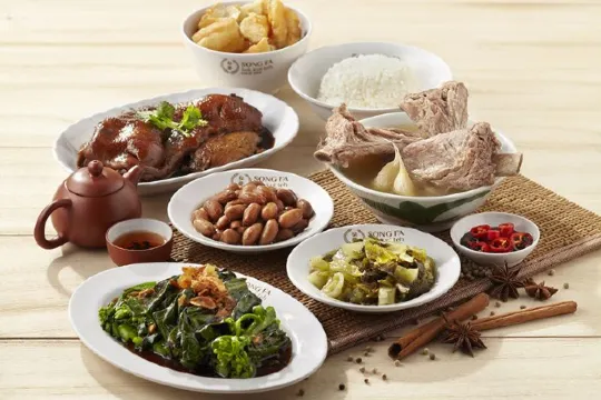 [싱가포르 맛집 리스트] 2026년 싱가포르 현지인이 추천해주는 필수 맛집&먹거리 10선! 칠리크랩, 락사 등