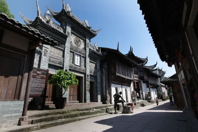 Top 11 Beautiful Ancient Towns for Your Trip to Chongqing