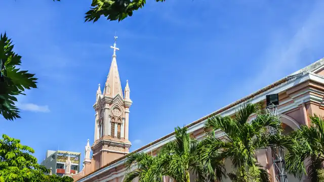 Các khách sạn gần Giáo Xứ Chính Toà Đà Nẵng