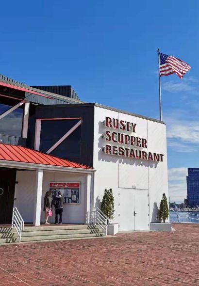 Rusty Scupper Restaurant & Bar