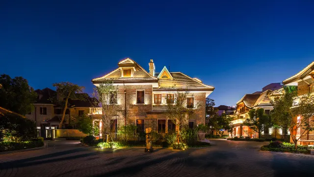 Tianzifang 2025: Shopping, Café & Arts Alleyways in Shanghai