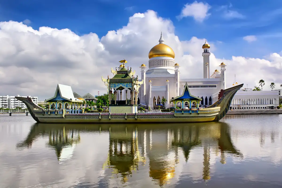Omar Ali Saifuddien Mosque