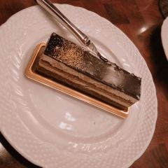 Pierre Precieuse Cakes and Cafe User Photo