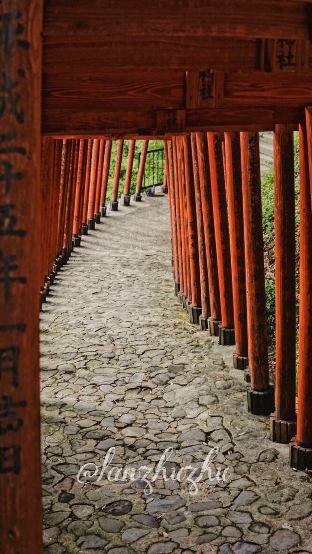 祐德稻荷神社