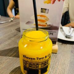 Eleven Two & Co. 여행 사진