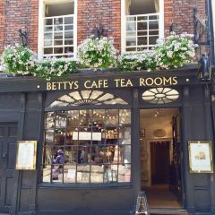 Bettys Cafe Tea Rooms - Stonegate User Photo