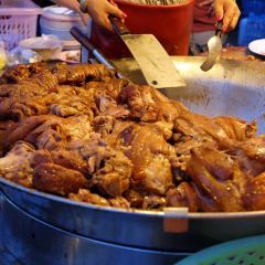 Chang Phueak Pork Leg Rice User Photo