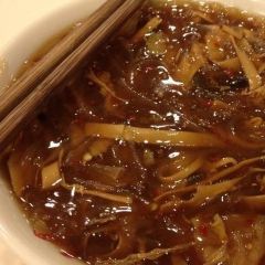 MU GUI YING User Photo