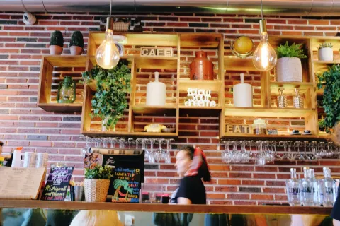 Zenith - Brunch & Cocktails Bar