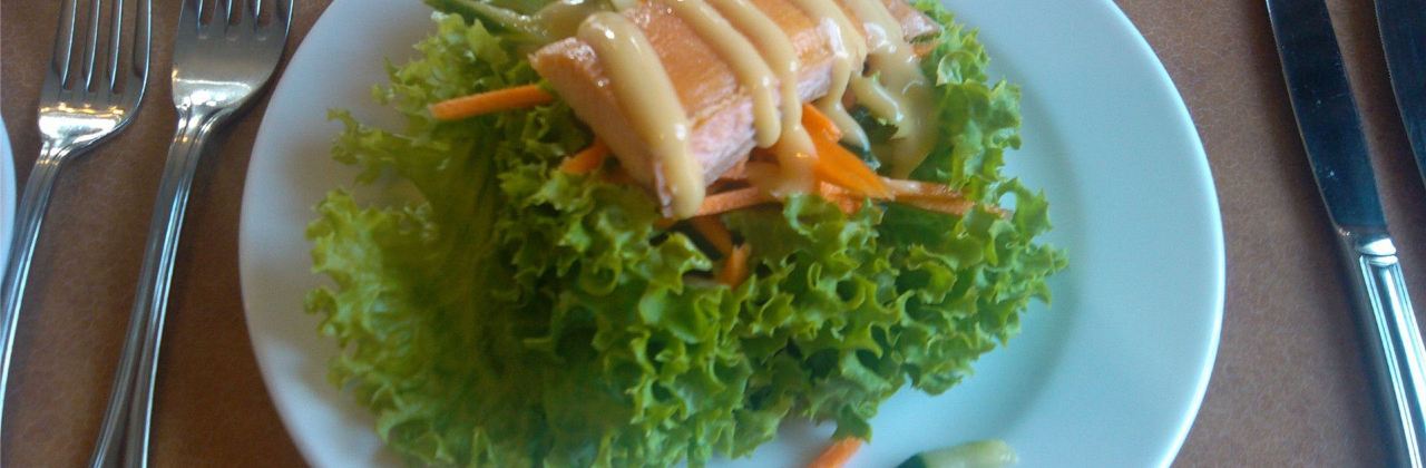 The White Pub Cafe & Bar