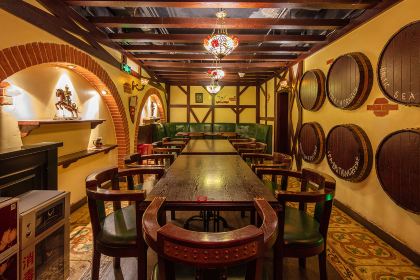 Madieer Restaurant & Brewery