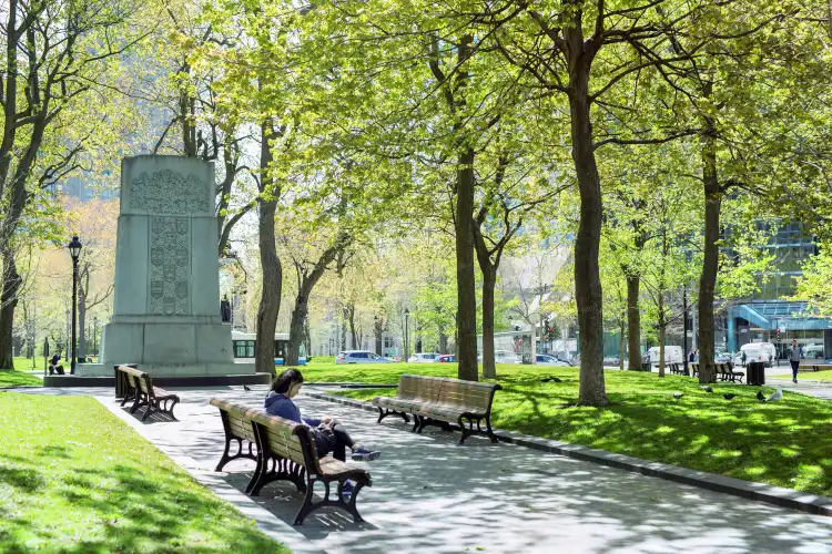 Các khách sạn gần Square Dorchester