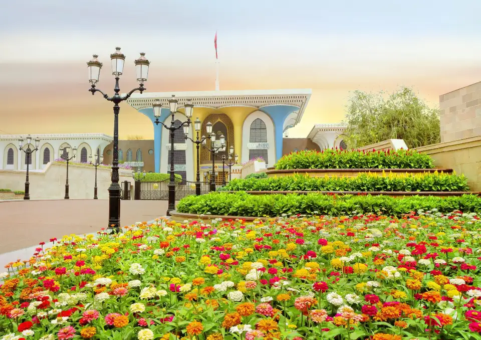 3_Al Alam Palace
