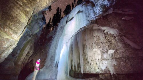 Maligne Canyon