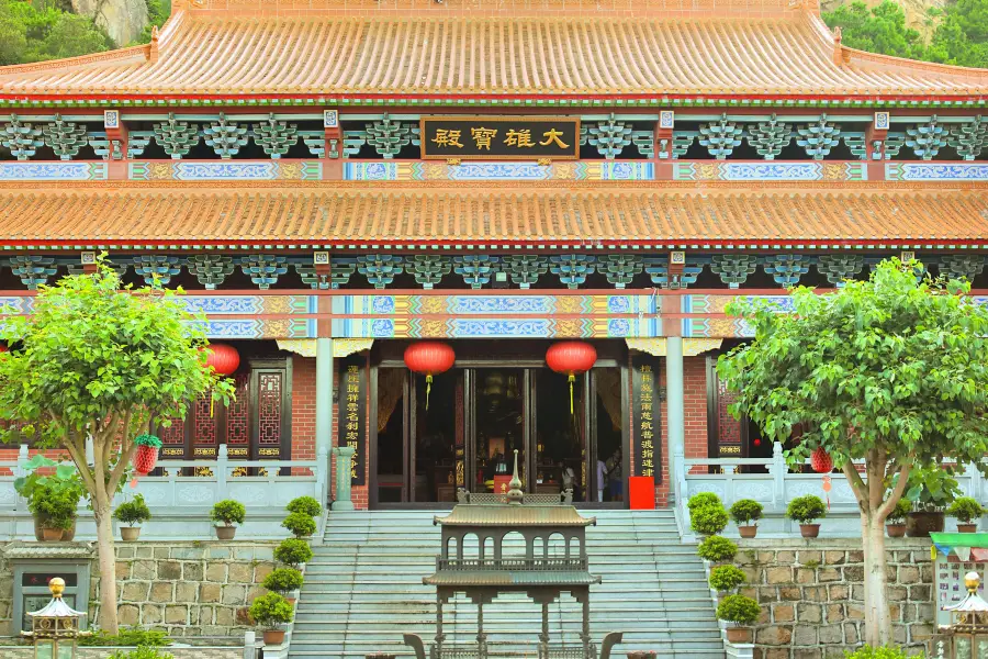 Baihuajian Temple