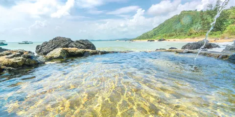 山欽灣