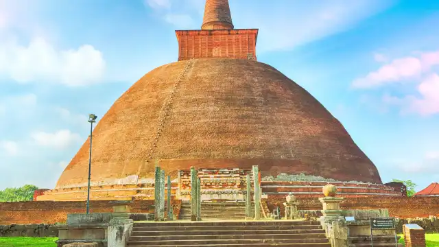 Hotel berhampiran Anuradhapura