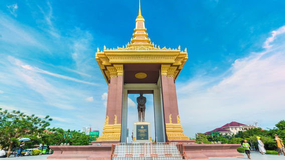 Статуя короля отца Нородома Сиханука