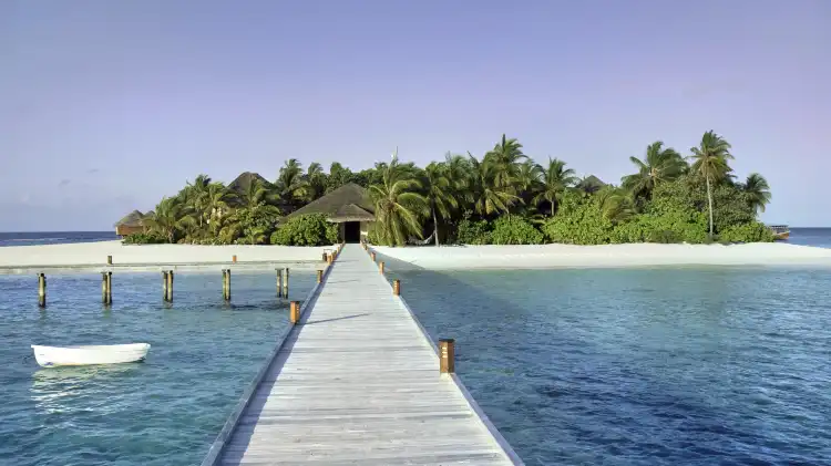 Hotel dekat Mirihi Island