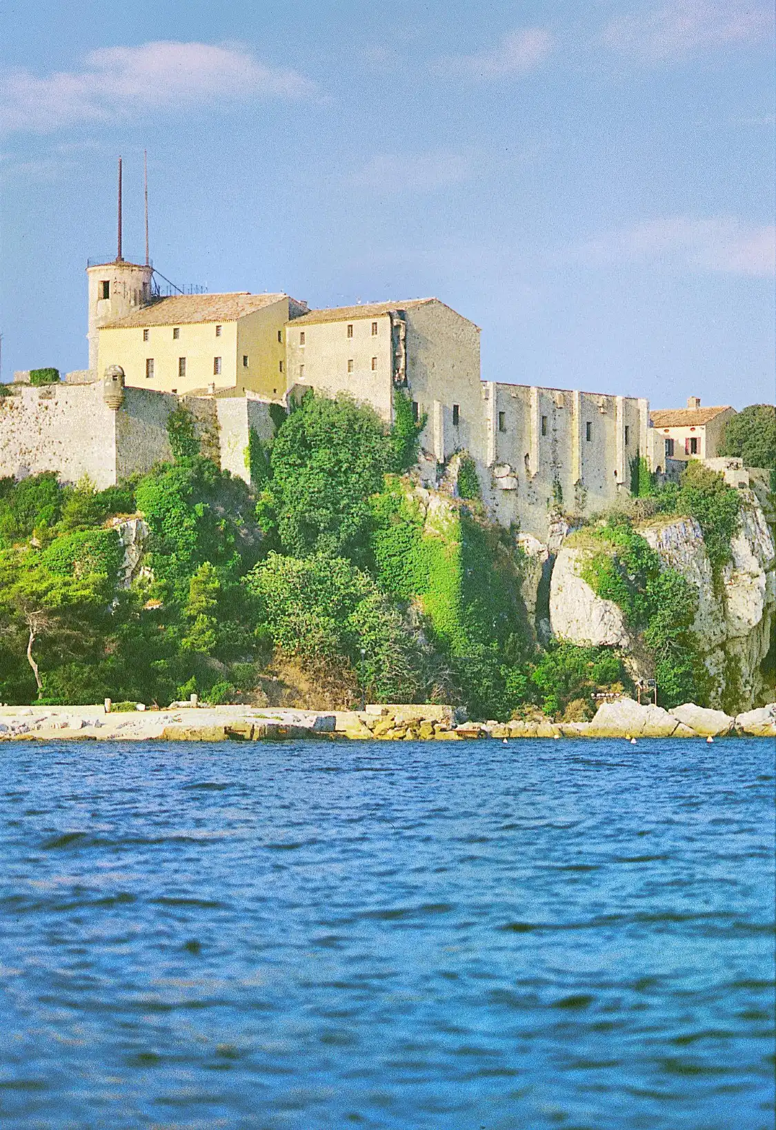 Museum of the Sea 주변 호텔