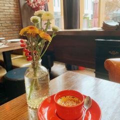 BROWNSTONE布朗石西班牙餐厅酒吧(永嘉庭店) User Photo