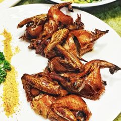 Tang Huang Ge User Photo