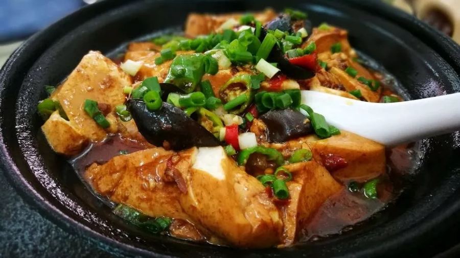 YI GU REN TU CAI GUAN