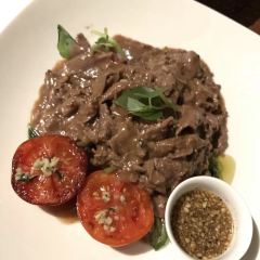 Chanrey Tree Restaurant 여행 사진