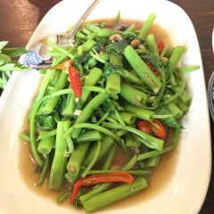 One Chun Cafe & Restaurant User Photo