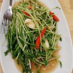 Laem Cha-Roen Seafood User Photo