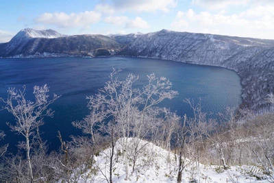 摩周湖位於日本北海道東部川上郡弟子屈町的一個湖泊 為火山湖 Trip Com 弟子屈町旅遊攻略 摩周湖位於日本北海道東部川上郡弟子屈町的一個湖泊 為火山湖 Trip Com 弟子屈町旅遊攻略