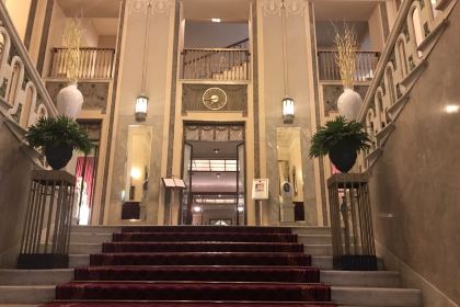 Ресторан Европа — L`Europe Restaurant