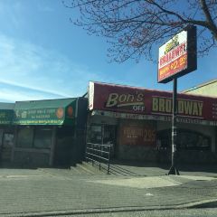 Bon's Off Broadway User Photo
