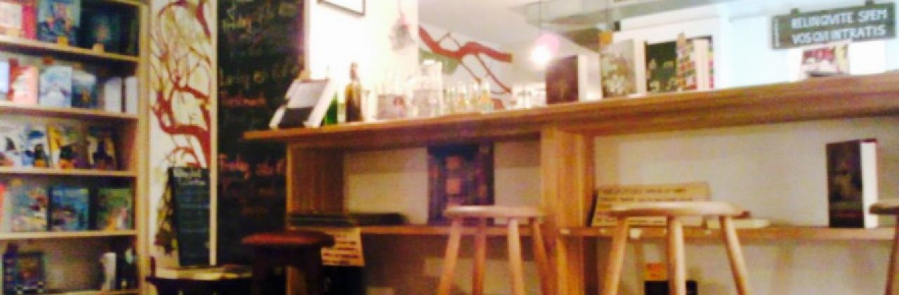 Love's Bog- og Vincafe