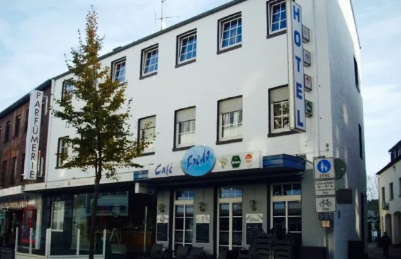 Cafe Hotel Fredo
