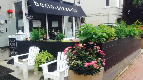 Bacio Pizzeria