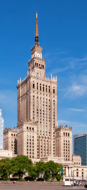 鄰近科學文化宮的酒店