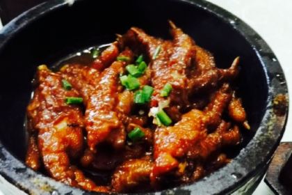 LIU HE LAO JIE TU CAI GUAN