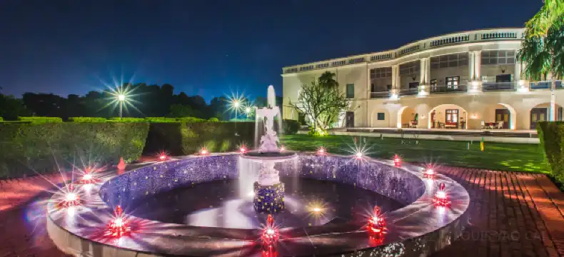 Hotels near Assi Ghat