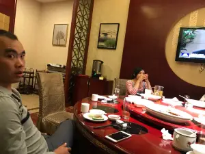 发达服务区餐厅