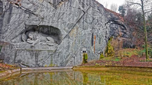 Lion Monument