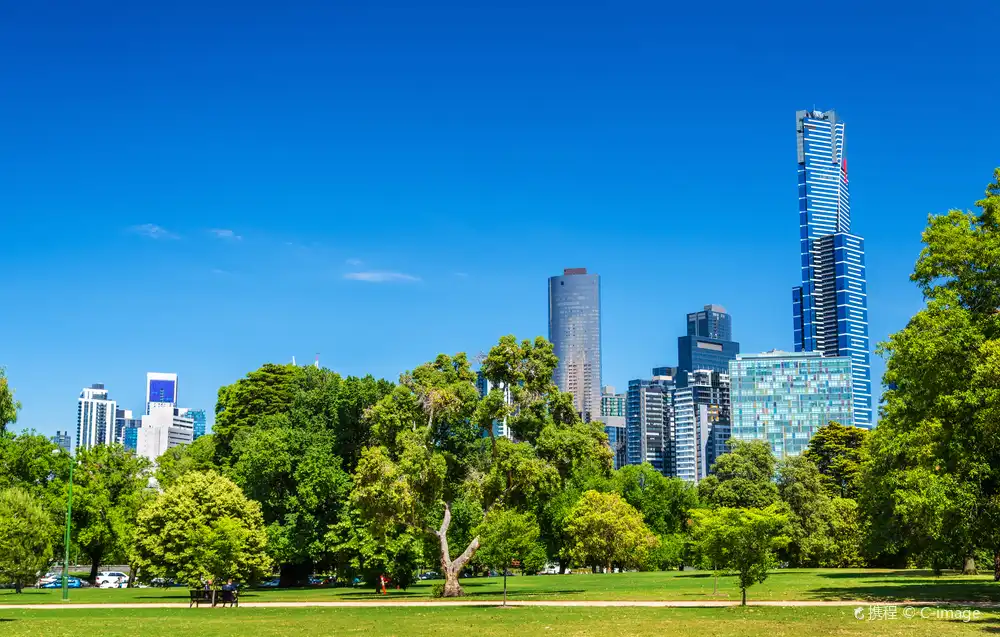 Hotels near Kings Domain