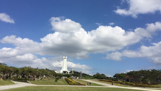 这里面向太平洋，风景很美，值得一看