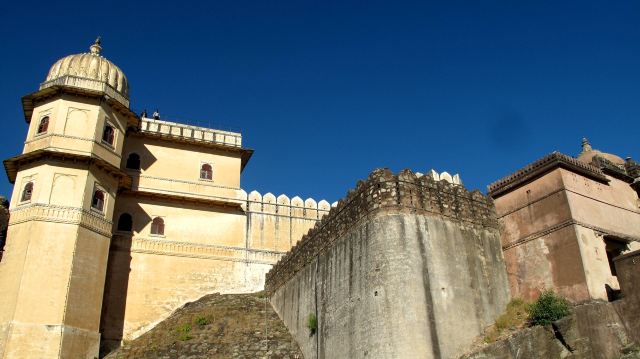 貢伯爾加爾古堡