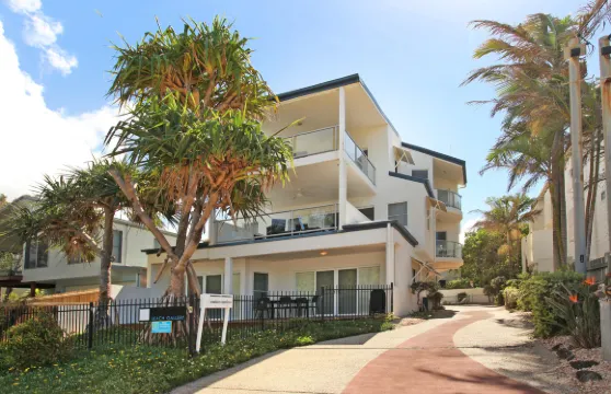 陽光海岸海灘畫廊1號公寓