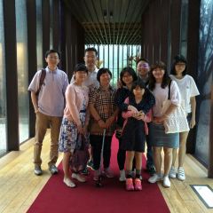 Laoyejiudianyuntianzizhucanting User Photo
